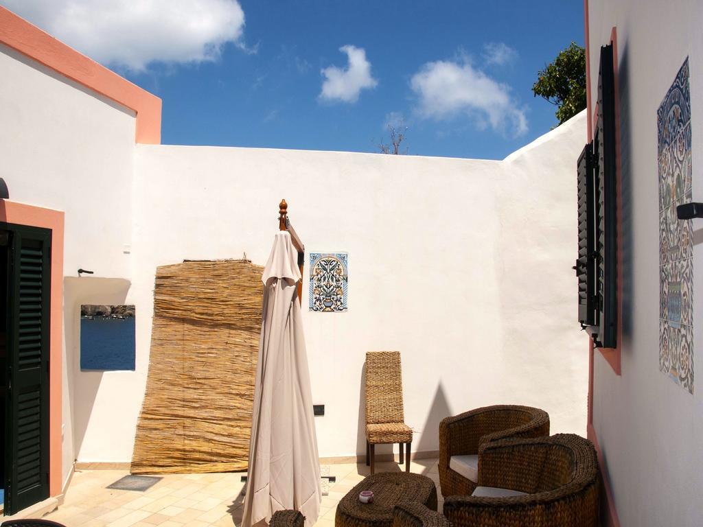 B&B La Terrazza Sul Porto Ponza Kültér fotó