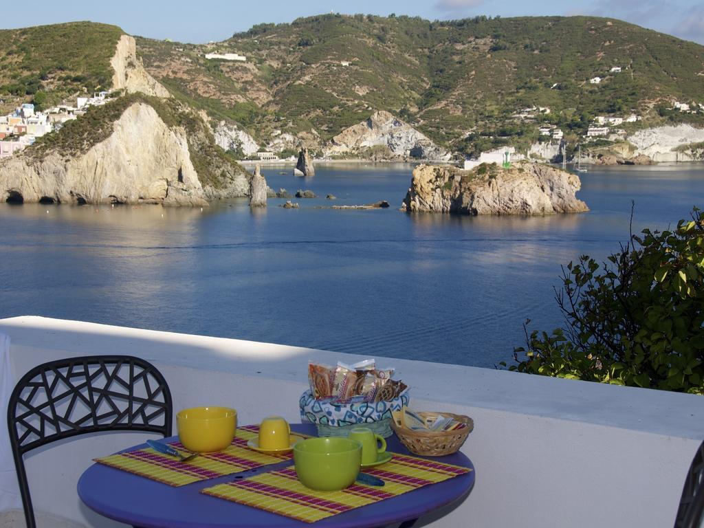 B&B La Terrazza Sul Porto Ponza Kültér fotó