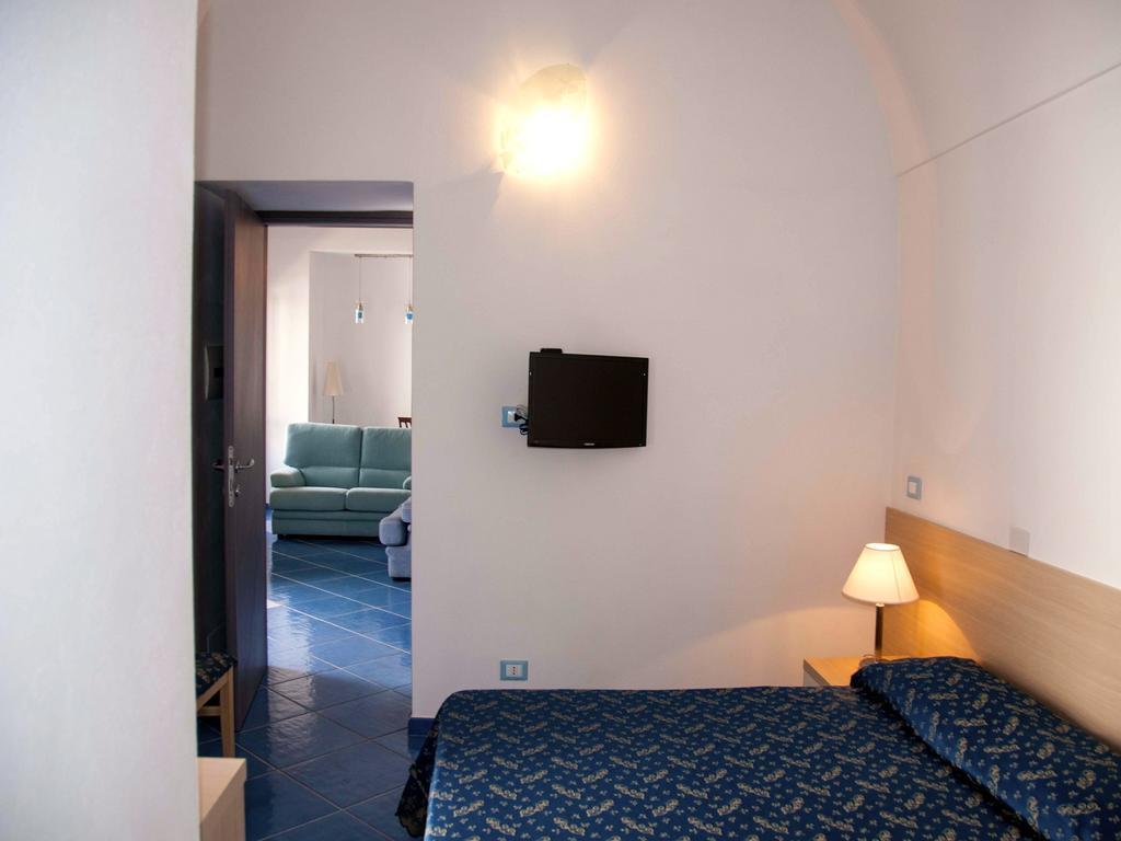 B&B La Terrazza Sul Porto Ponza Kültér fotó