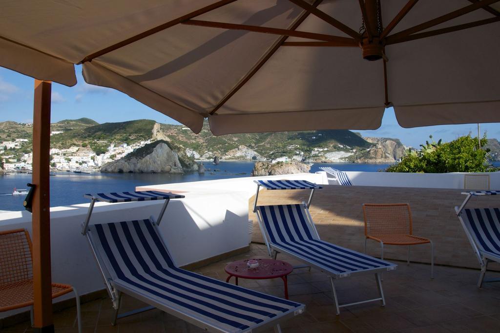 B&B La Terrazza Sul Porto Ponza Kültér fotó