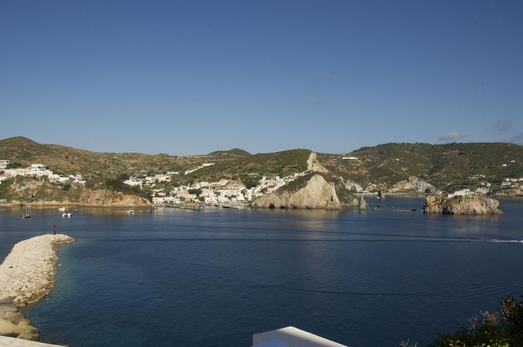B&B La Terrazza Sul Porto Ponza Kültér fotó
