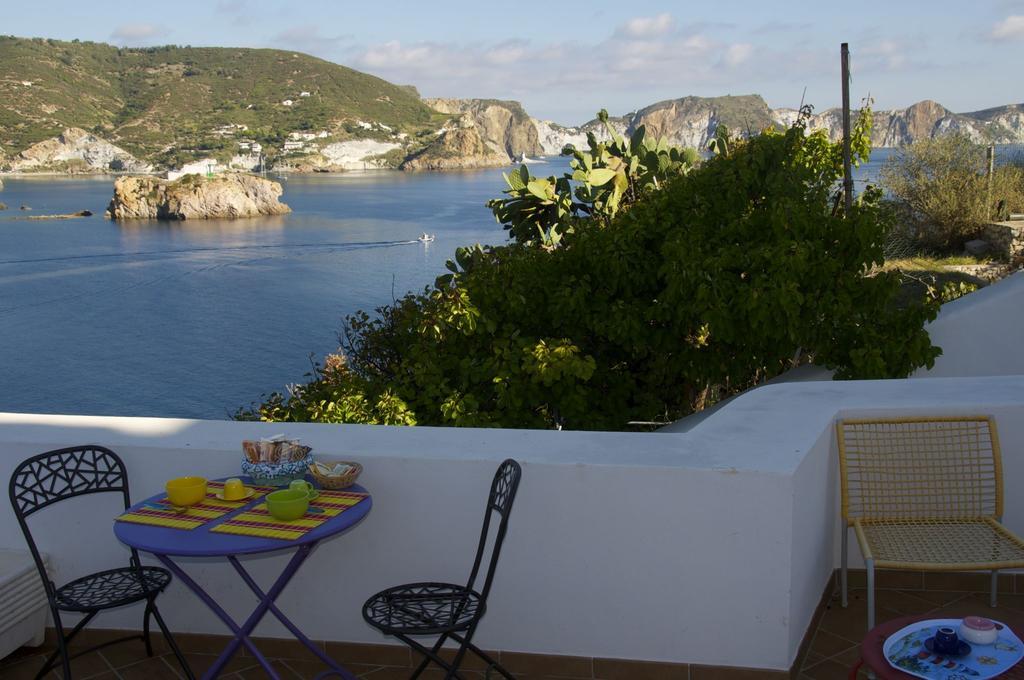 B&B La Terrazza Sul Porto Ponza Kültér fotó