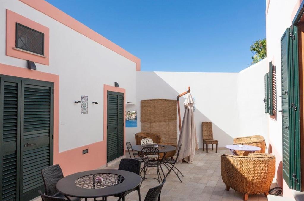 B&B La Terrazza Sul Porto Ponza Kültér fotó